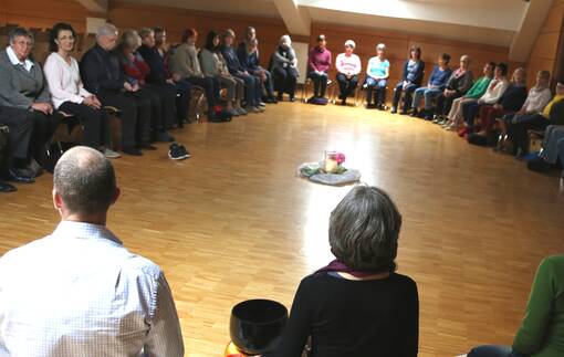 Gruppenfoto Meditation
