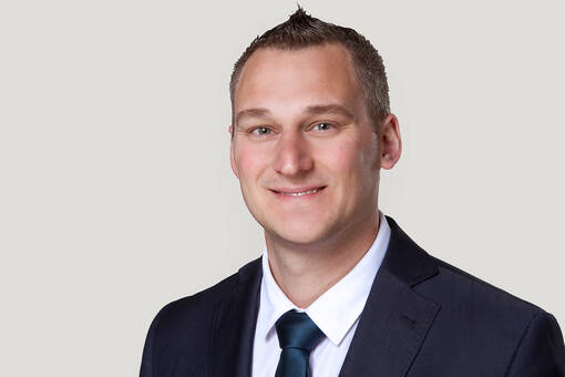 Portrait: Dr. Christofer Leschinger
