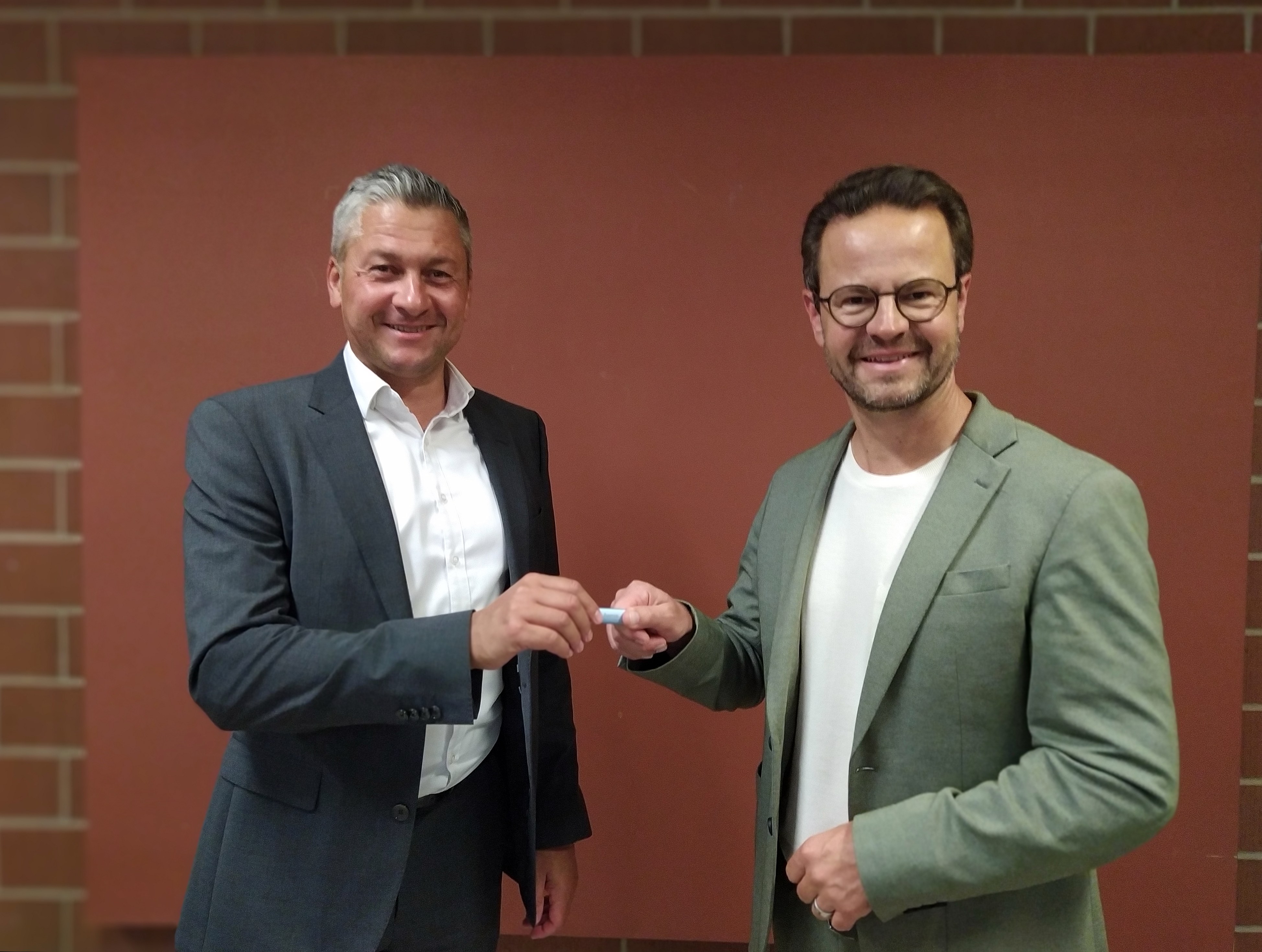 Doppelportrait: Ortenau Klinikum Vorstandsvorsitzender Christian Keller (l.) und Offenburgs Oberbürgermeister Marco Steffens